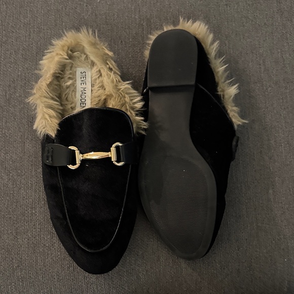 Steve Madden Black Fur-Lined Mules - Picture 3 of 3